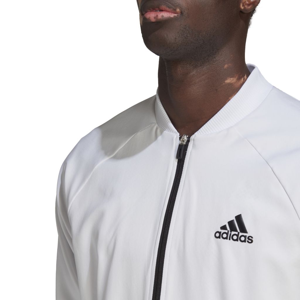HE0410_8_APPAREL_On-Model_Detail-View-1_white
