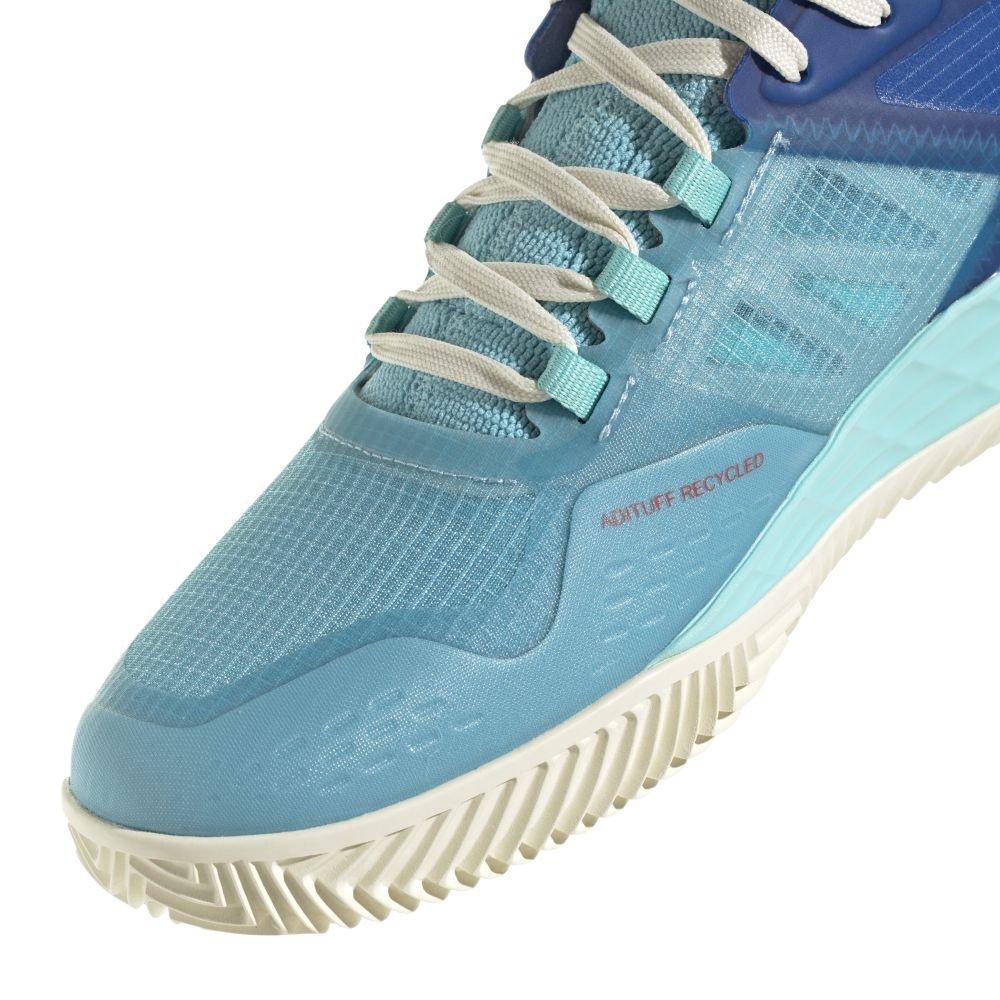 ID1570_9_FOOTWEAR_Photography_Detail-View-2_white