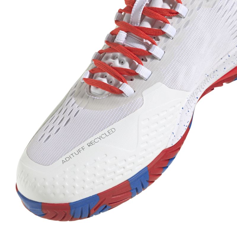 IG9513_9_FOOTWEAR_Photography_Detail-View-2_white