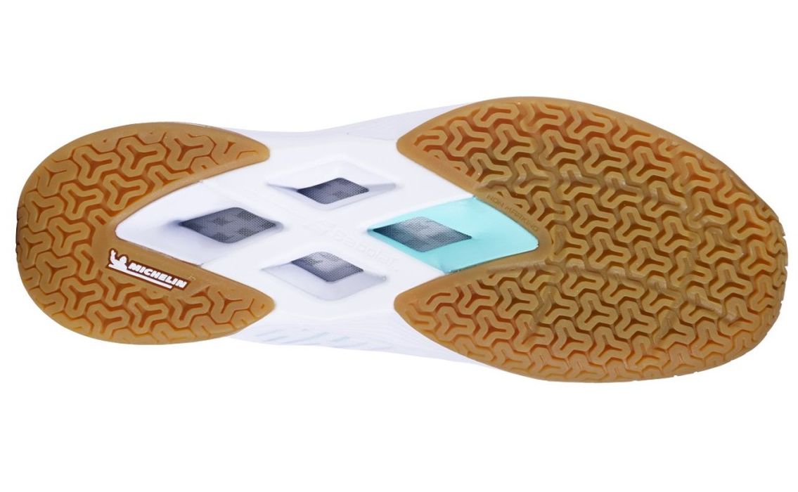 babolat-shadow-tour-5-women-white-cockatoo-4