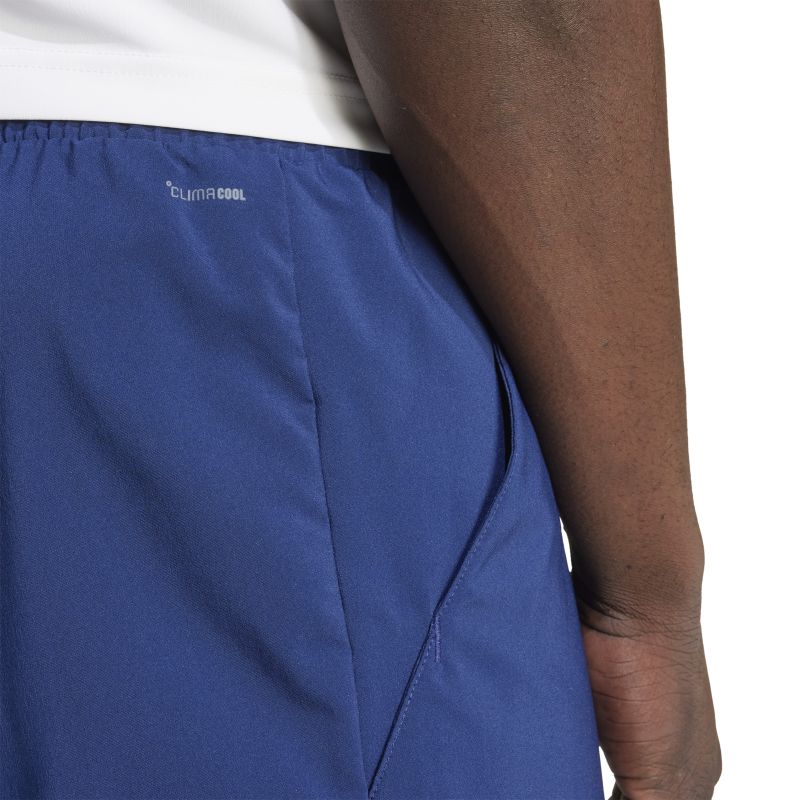 JN5731_8_APPAREL_On-Model_Detail-View-2_white