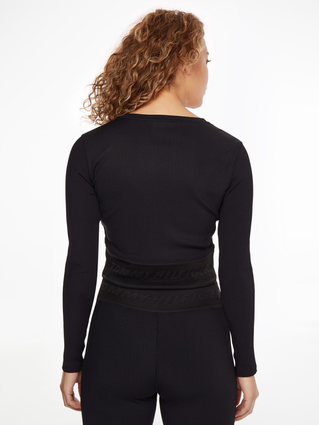 Tommy-Hilfig_SP2022_BDS_S10S101347BDS_2