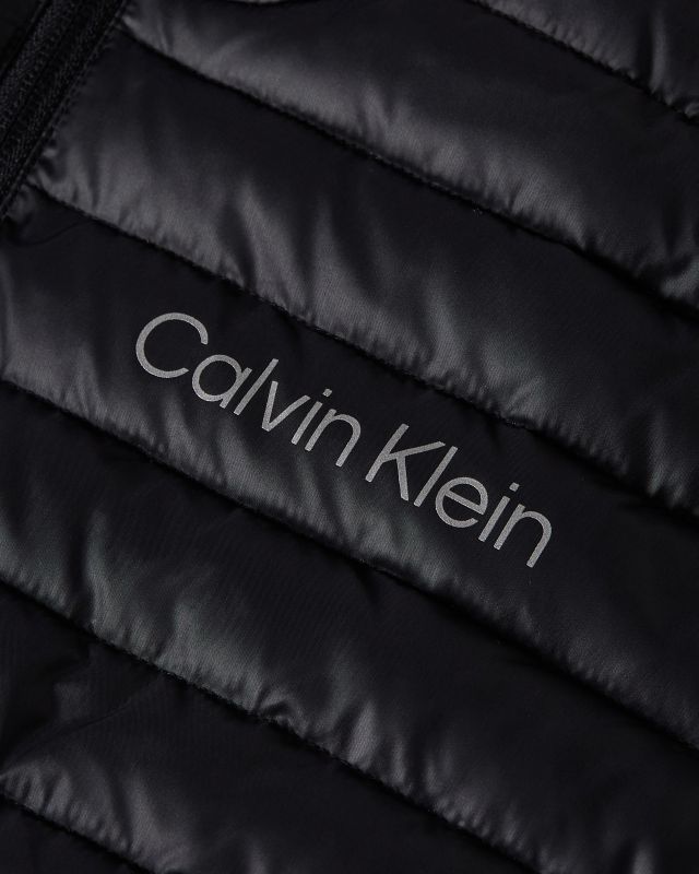 Calvin-Klein_FA2022_BAE_00GWF2O510BAE_3