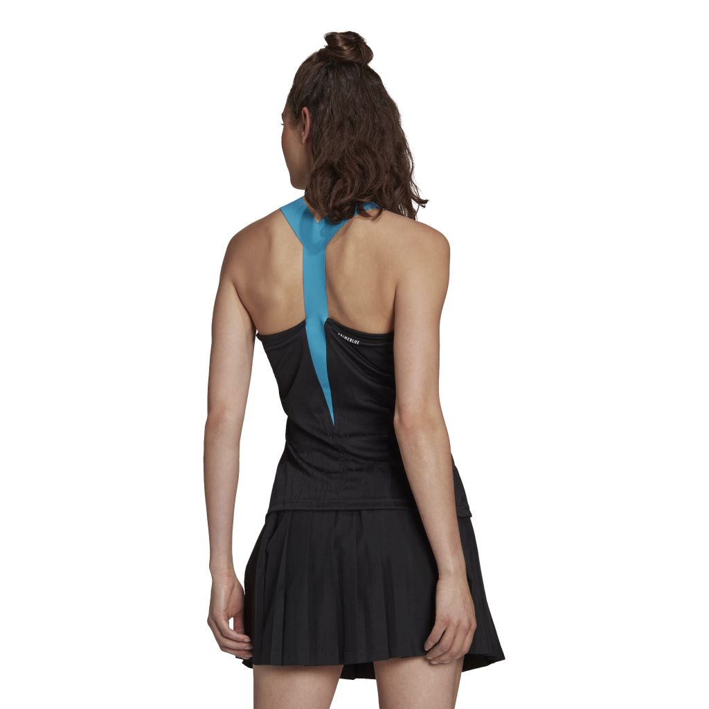 H31427_APP_on-model_back_white