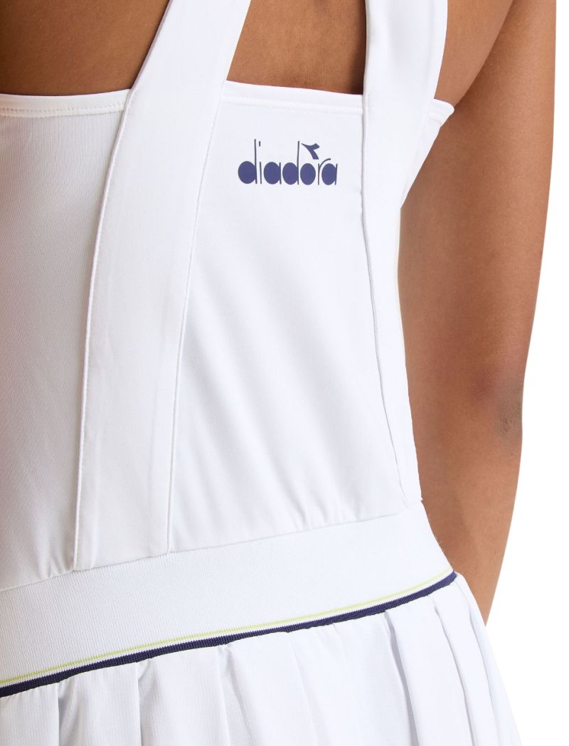 102-180265_20002_50_HR-Photoroom