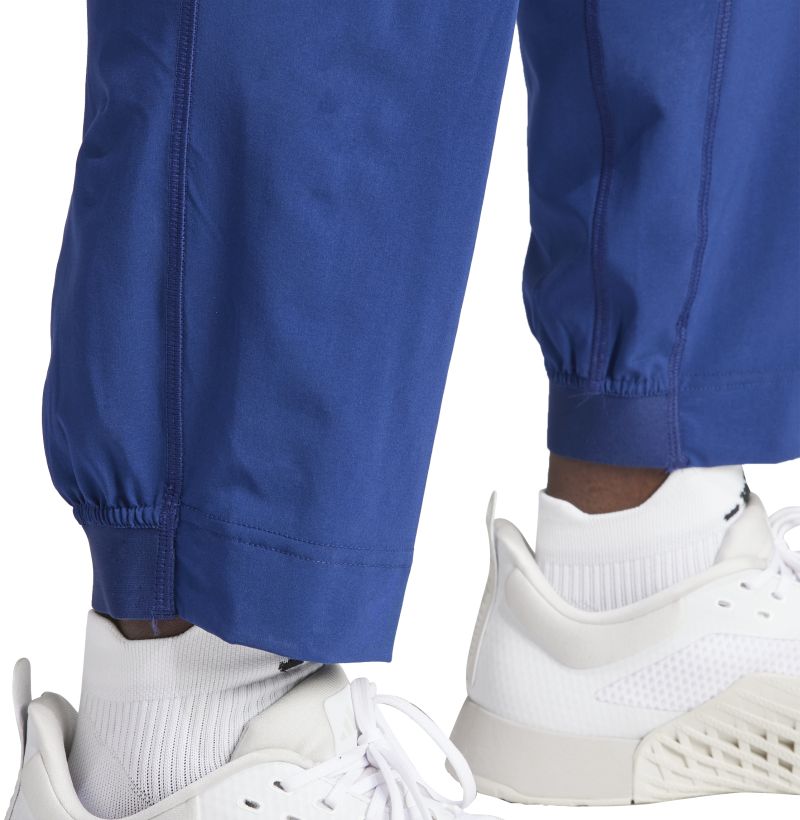 IU4606_7_APPAREL_On-Model_Detail-View-2_white