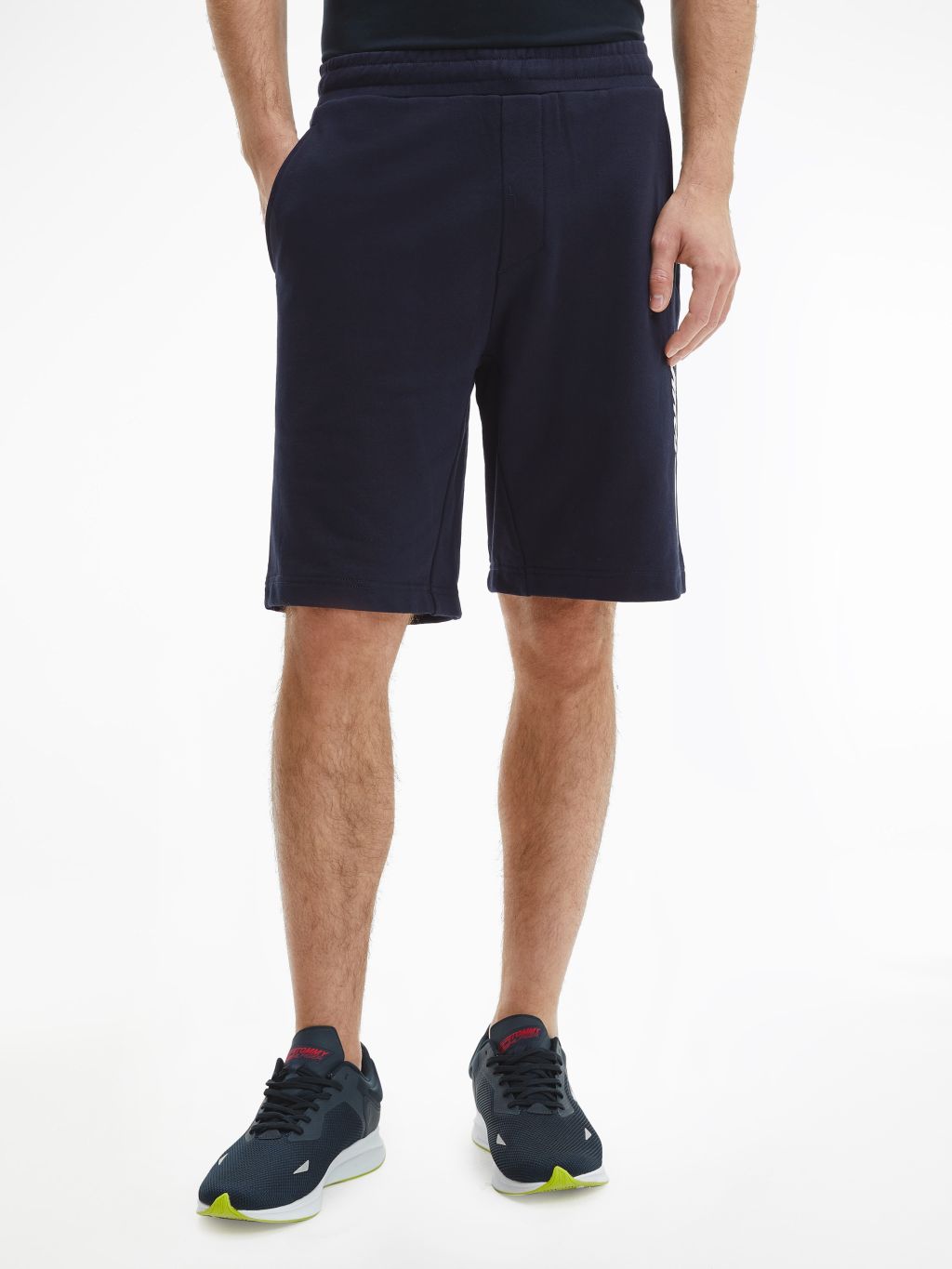 Tommy-Hilfig_SP2022_DW5_MW0MW22741DW5_6