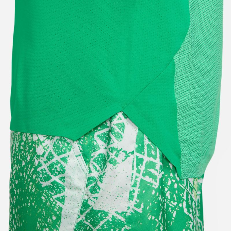 AURORA_DV0692-324_PHSYM002-2000