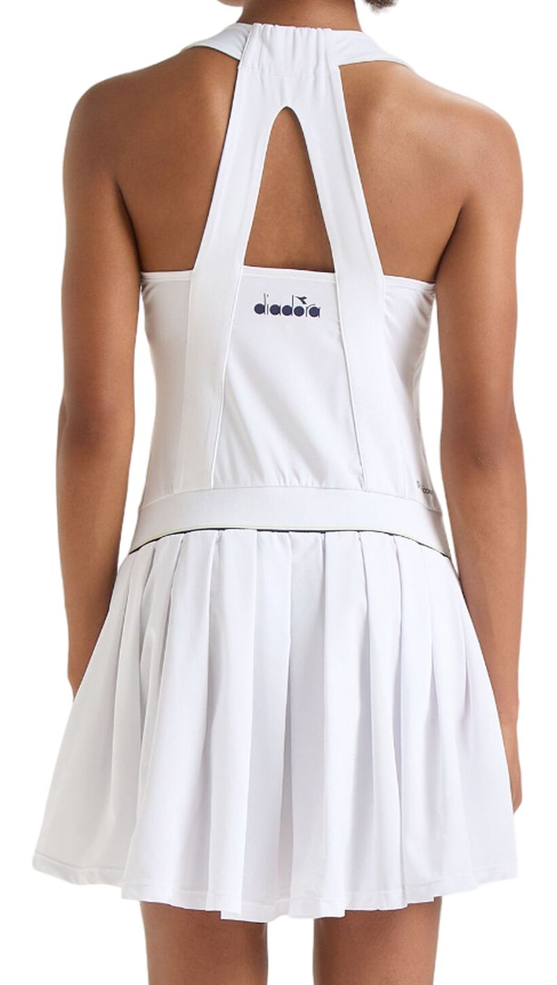 102-180265_20002_30_HR-Photoroom