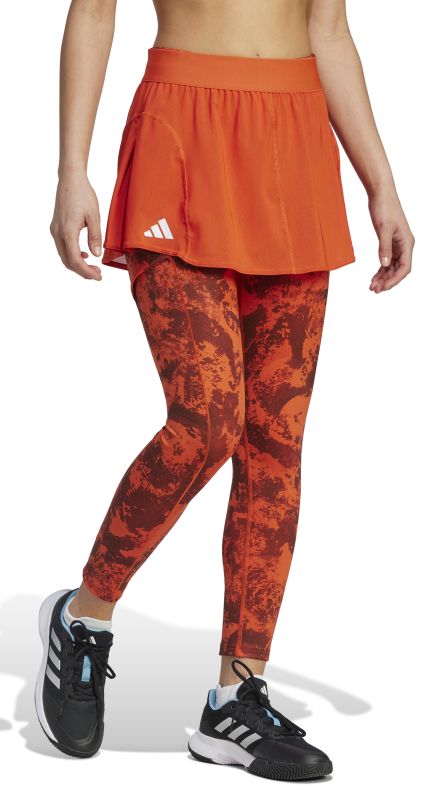 HU1816_4_APPAREL_On-Model_Standard-View_white