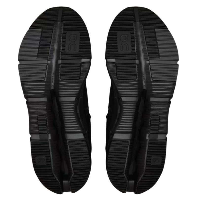 Cloudnova2WomanBlack5