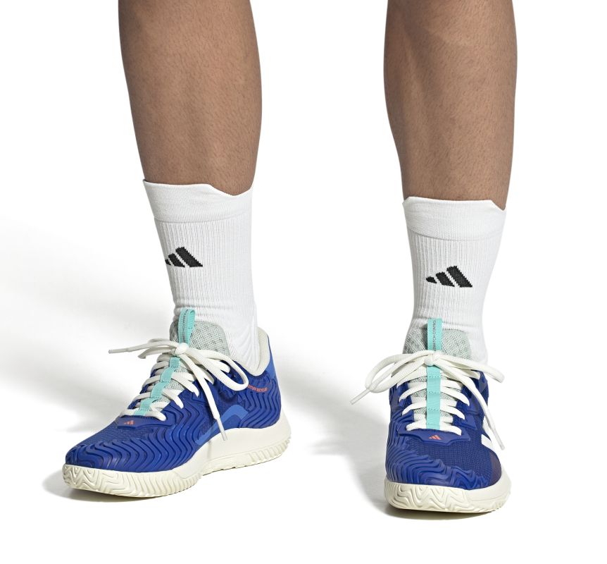 ID1497_11_FOOTWEAR_On-Model_Front-View_white