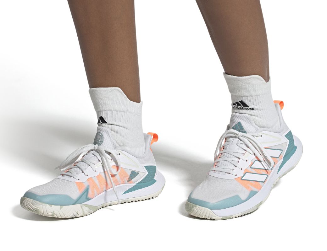 GV9528_11_FOOTWEAR_On-Model_Front-View_white