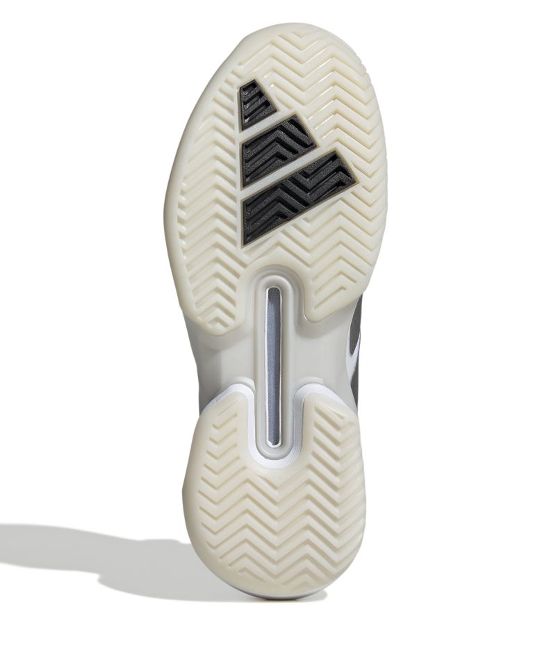 IH8103_4_FOOTWEAR_Photography_Bottom-View_white