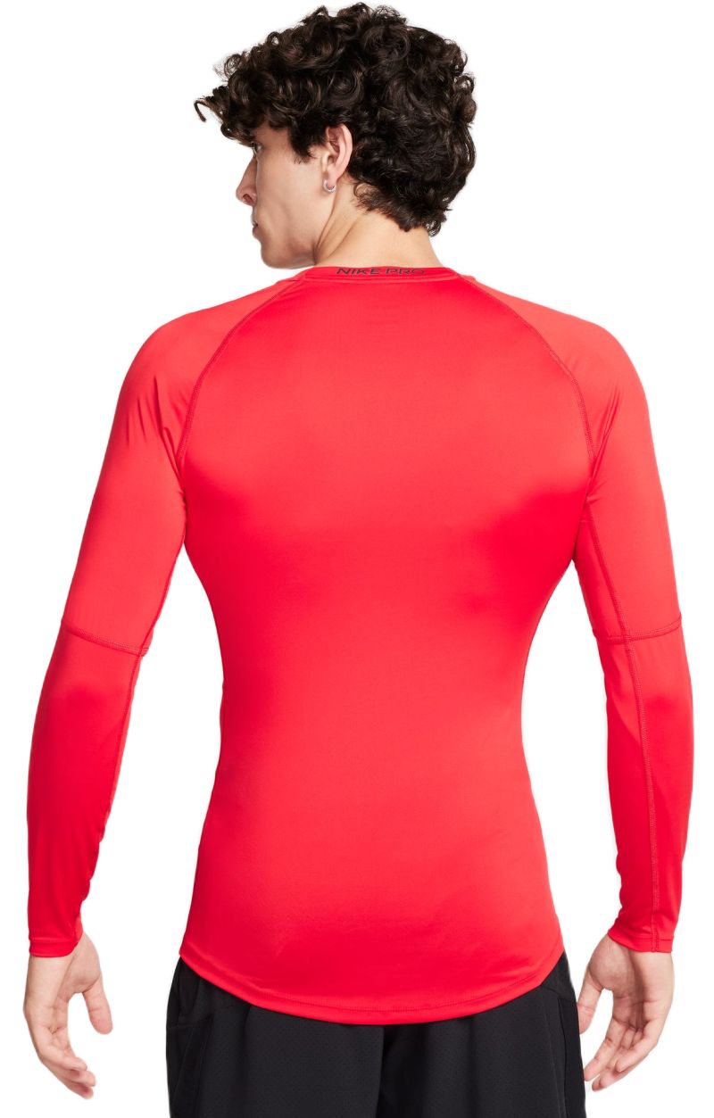 AURORA_FB7919-657_PHSFM001-2000 Nike Pro Dri-FIT Tight Long-Sleeve Fitness Top - university red/black