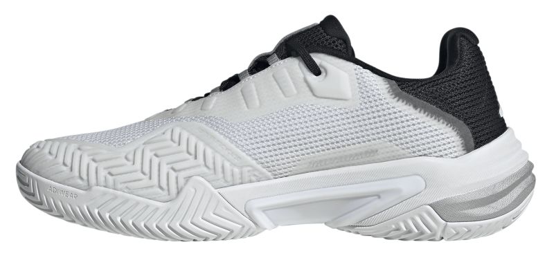 IF0465_5_FOOTWEAR_Photography_Side-Medial-Center-View_white
