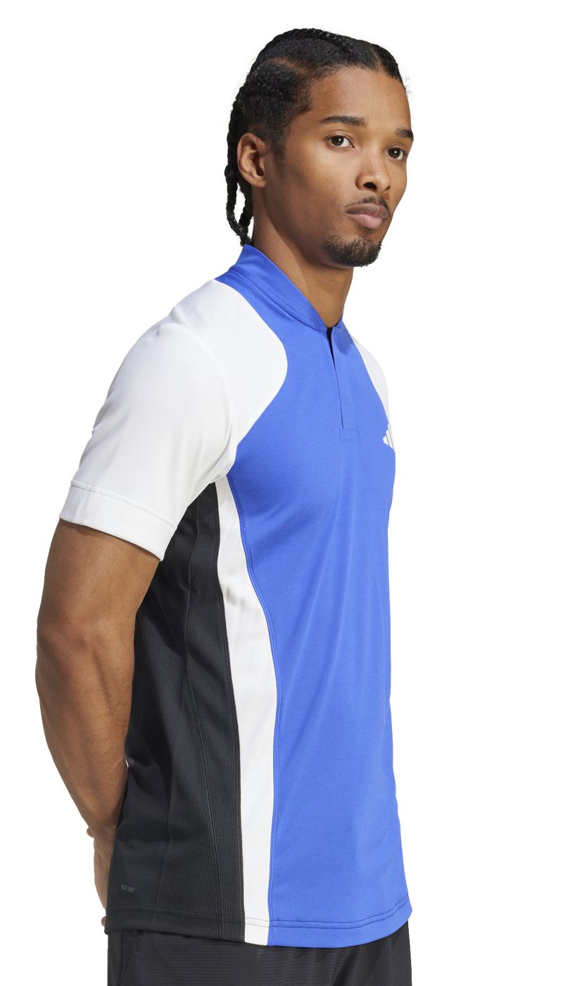 IT2262_6_APPAREL_On-Model_Walking-View_white