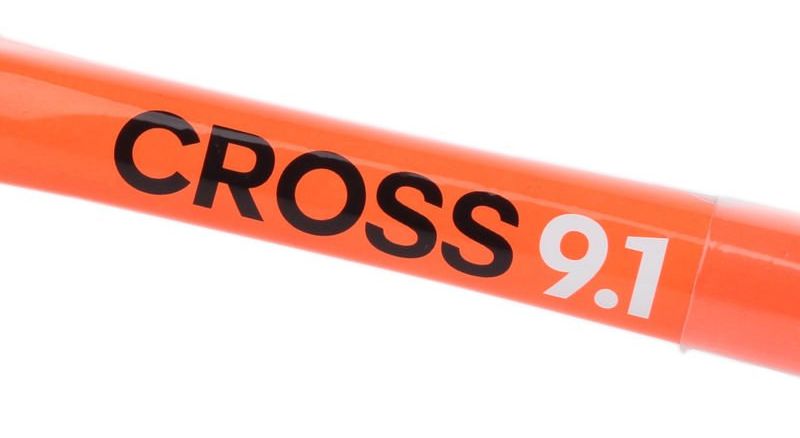 Oliver Cross 9