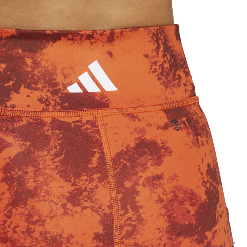 HU1816_10_APPAREL_On-Model_Detail-View-3_white