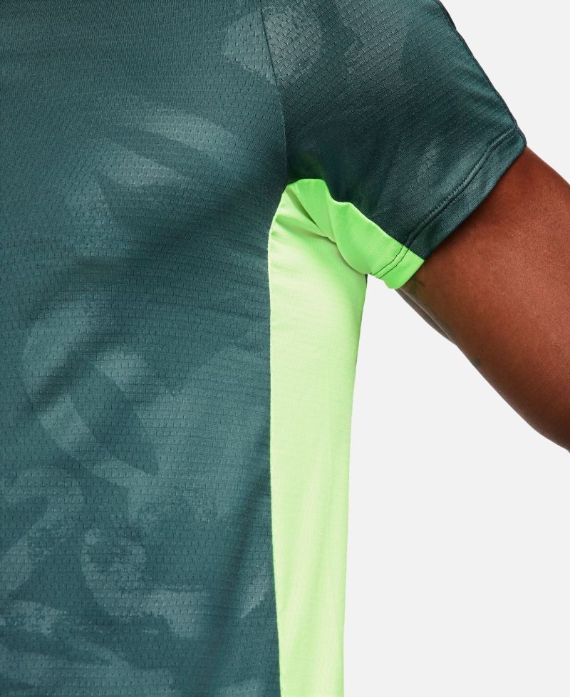 AURORA_DX5538-328_PHSYM003-2000