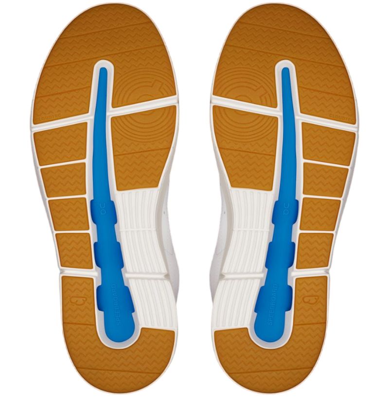 OnRogerCentreWhiteMalibu4