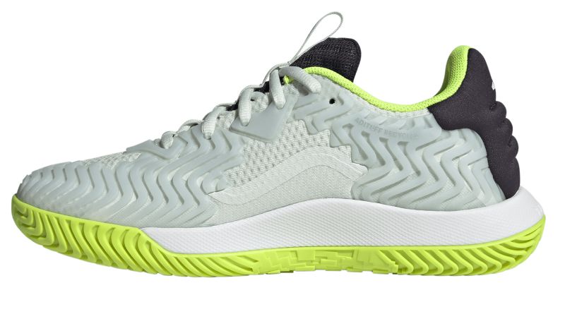 IF0438_5_FOOTWEAR_Photography_Side-Medial-Center-View_white