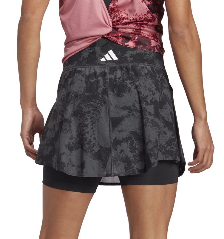 HZ8723_4_APPAREL_On-Model_Back-View_white