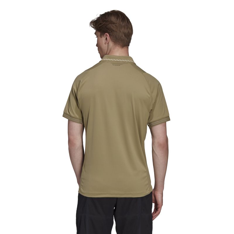 H31374_APP_on-model_back_white