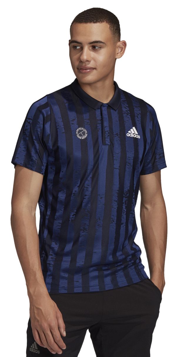 FT5809_APP_on-model_standard_white