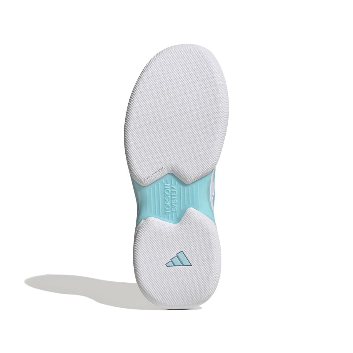 HP7420_4_FOOTWEAR_Photography_Bottom-View_white