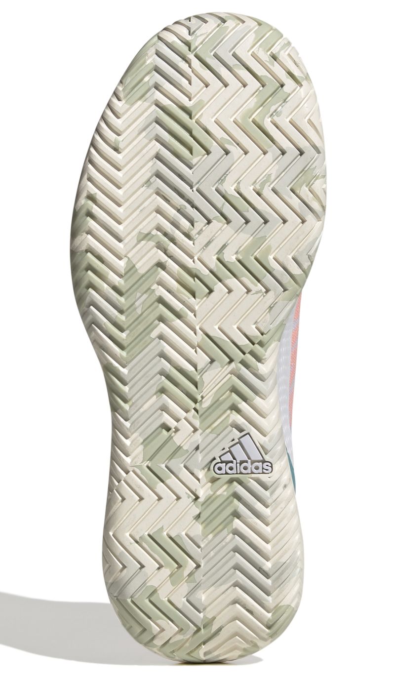 GV9528_4_FOOTWEAR_Photography_Bottom-View_white