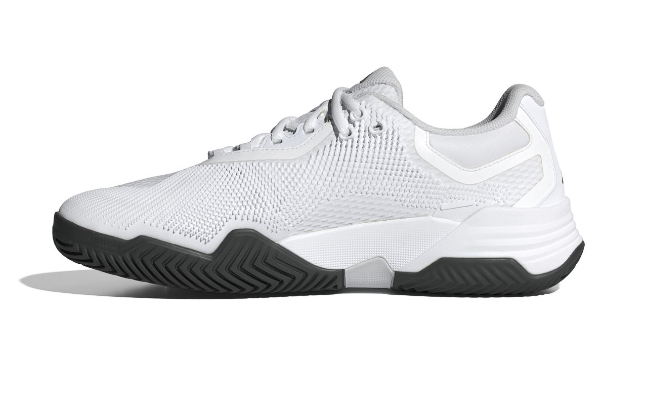 IF9110_5_FOOTWEAR_Photography_Side-Medial-Center-View_white