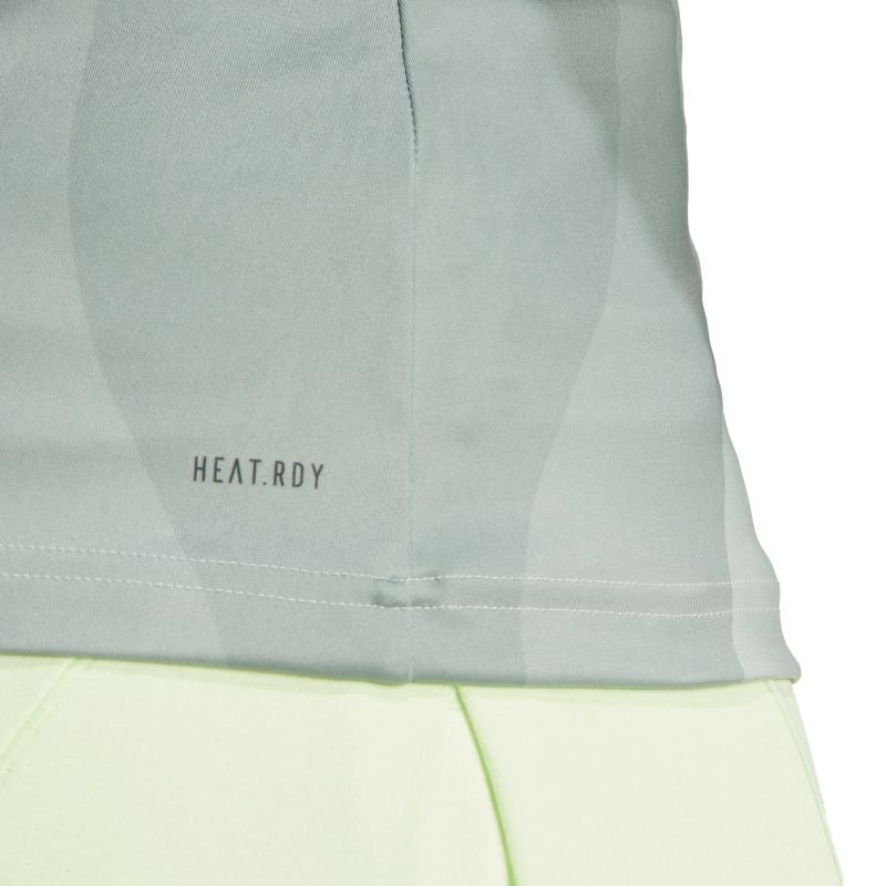 IL7361_8_APPAREL_On-Model_Detail-View-2_white