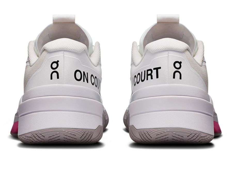 On The Roger Pro Fire - white/pink