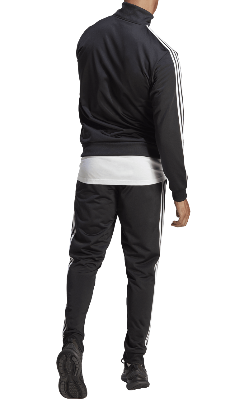 IC6747_6_APPAREL_On-Model_Back-View_white