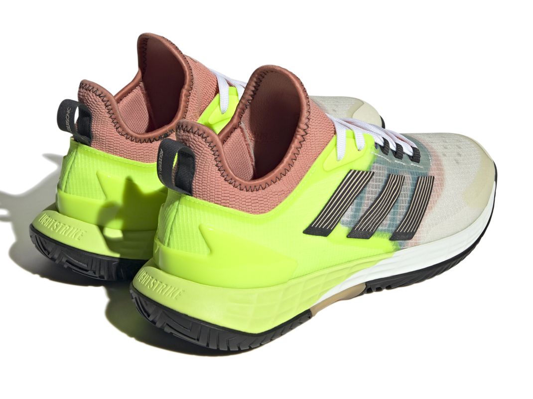 IG5714_7_FOOTWEAR_Photography_Back-Lateral-Top-View_white