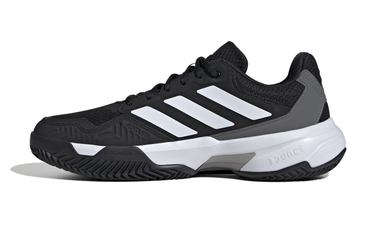 ID7392_5_FOOTWEAR_Photography_Side-Medial-Center-View_white