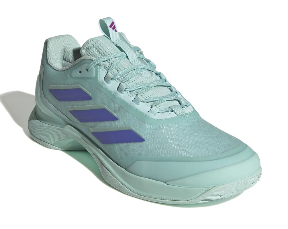 IF9138_6_FOOTWEAR_Photography_Front-Lateral-Top-View_white