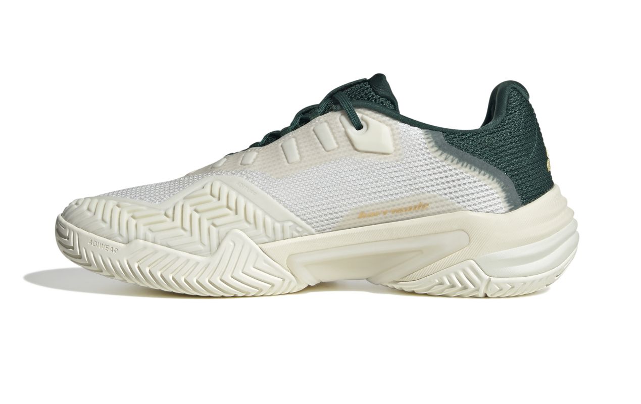 IH5140_5_FOOTWEAR_Photography_Side-Medial-Center-View_white