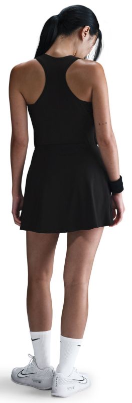 AURORA_FD5584-010_PHSFM001-2000-Photoroom Nike Dri-Fit Victory Tank