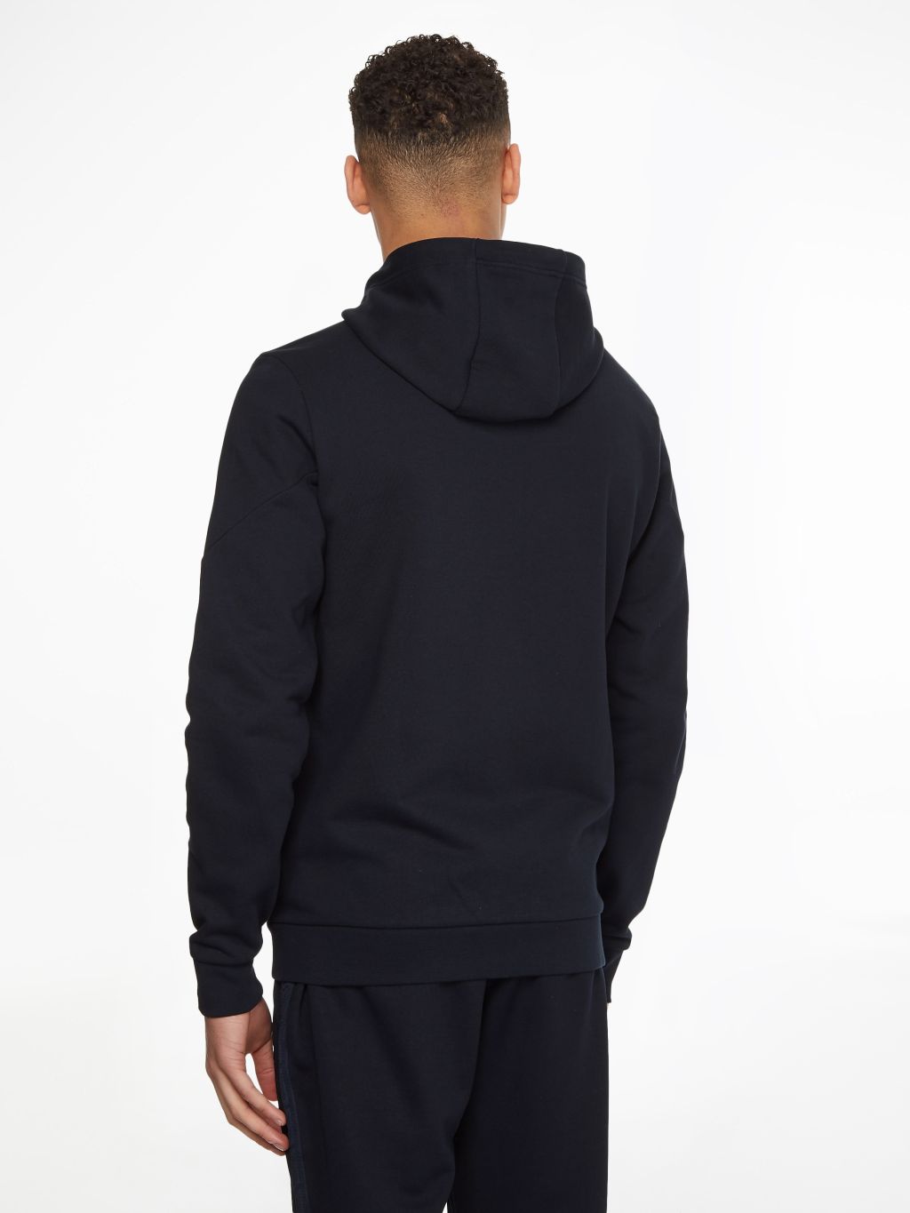 Tommy-Hilfig_SP2022_DW5_MW0MW22743DW5_2