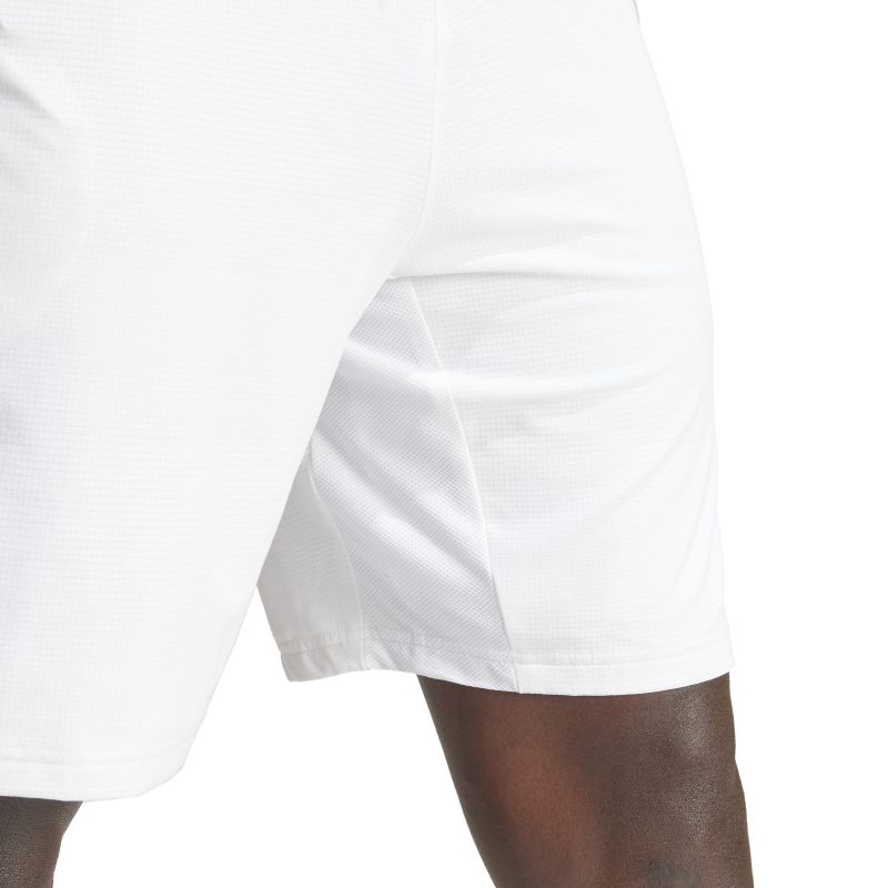 IQ4731_8_APPAREL_On-Model_Detail-View-2_white