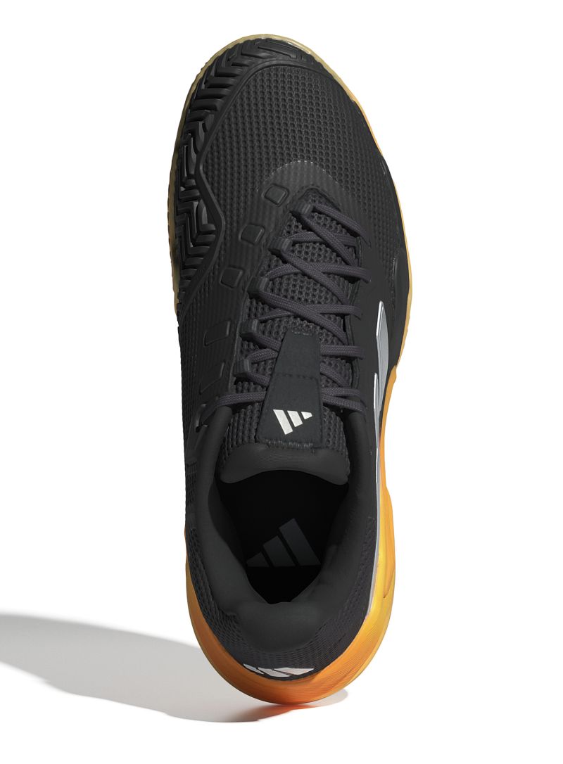 IF0464_3_FOOTWEAR_Photography_Top-Portrait-View_white