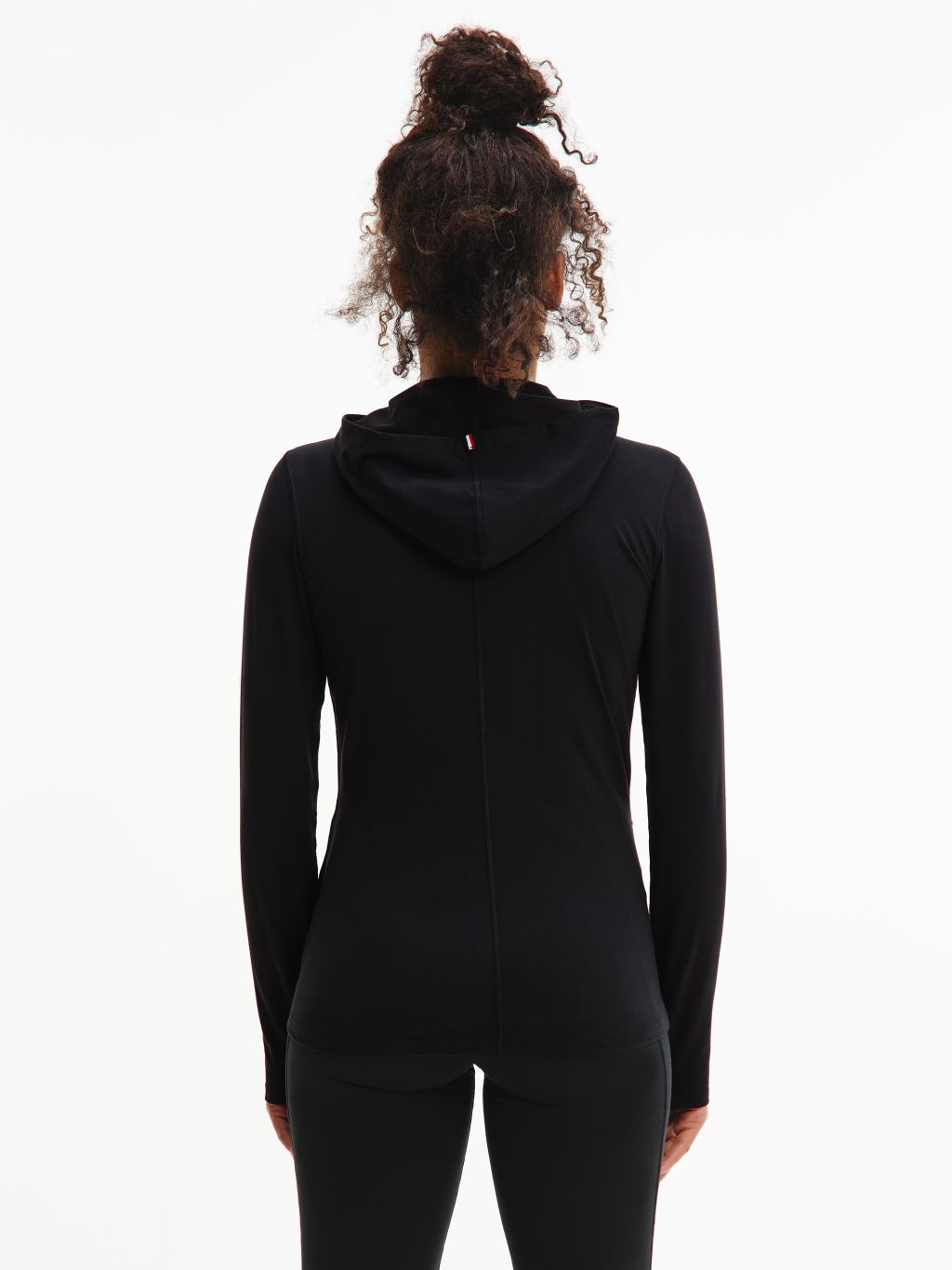 Tommy-Hilfig_SU2021_BDS_S10S101157BDS_2