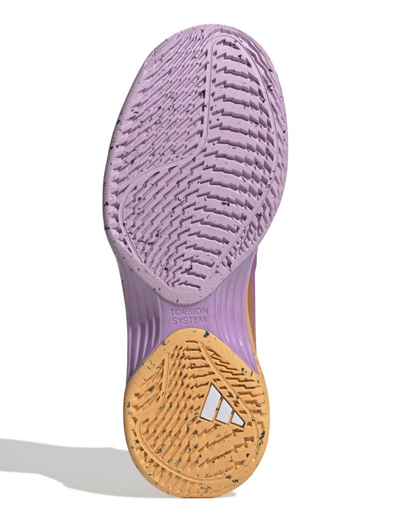 IF0404_4_FOOTWEAR_Photography_Bottom-View_white