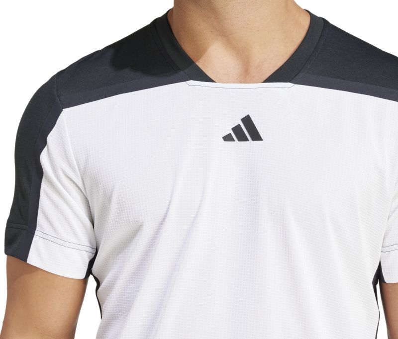 IS8967_7_APPAREL_On-Model_Detail-View-1_whiteXnHVFqwoKYNGY