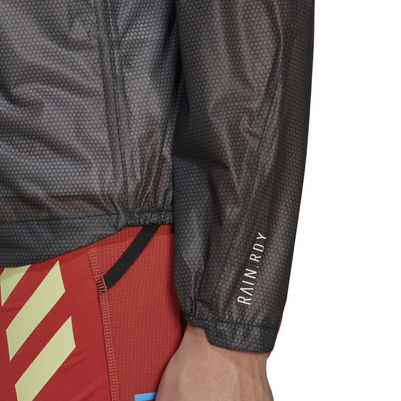 HF2164_9_APPAREL_On-Model_Detail-View-2_white