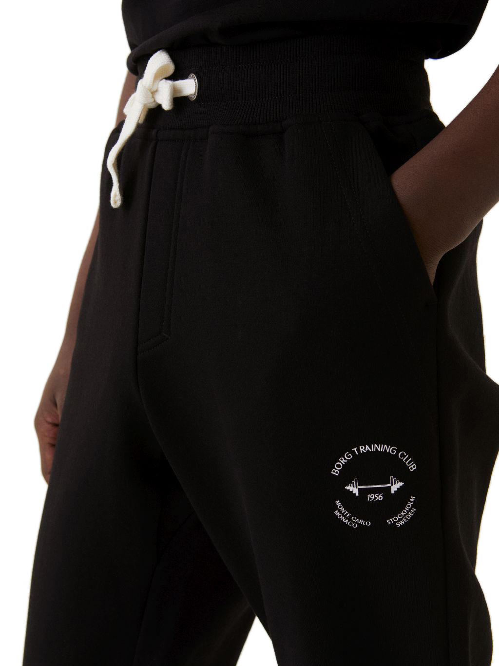 10000096_BK014_4ESqpqL7g2J0IR