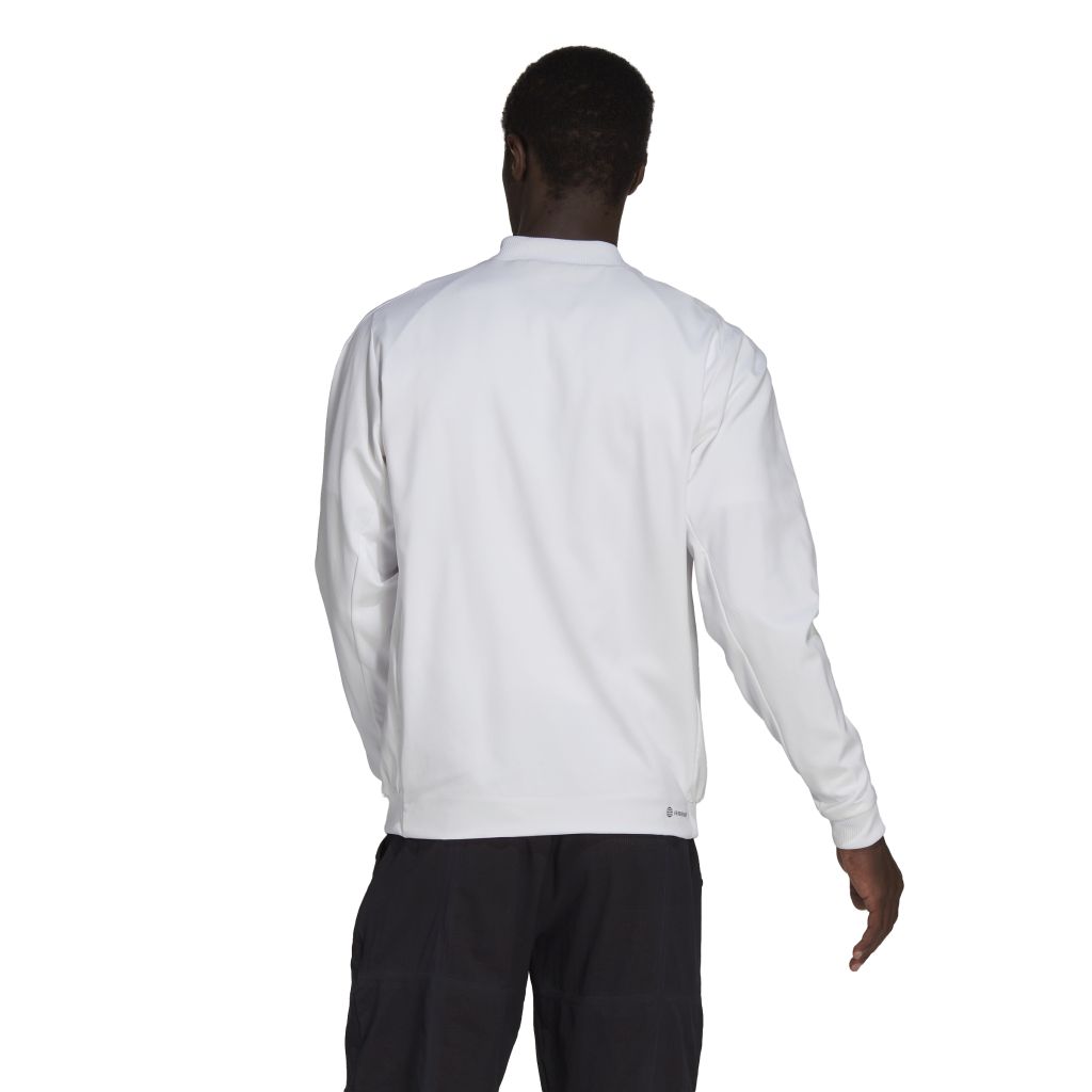 HE0410_5_APPAREL_On-Model_Back-View_white