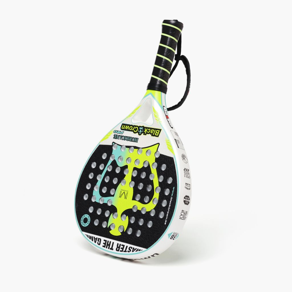 Black-Crown-racket-Hurricane-Pro-3